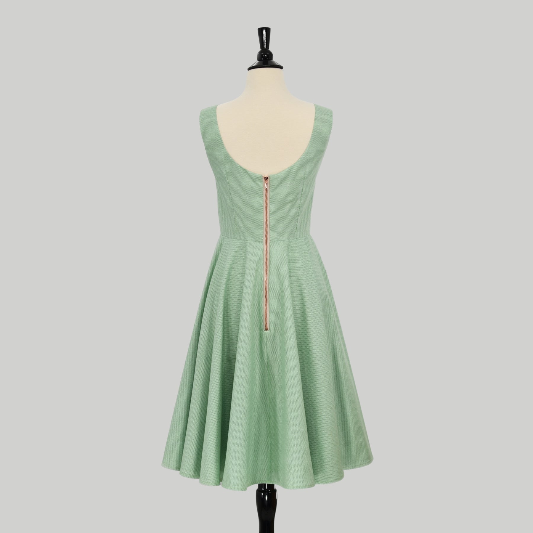 Creamy mint Elderberry dress subtle tiled Size 2 – Fox & Shrew